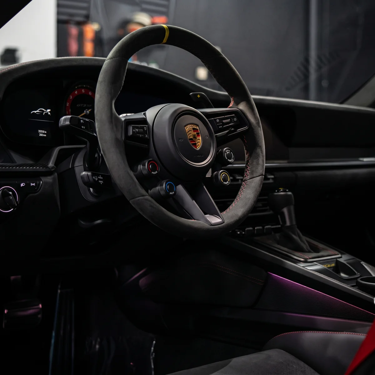Wnętrze Porsche GT3 po detailingu
